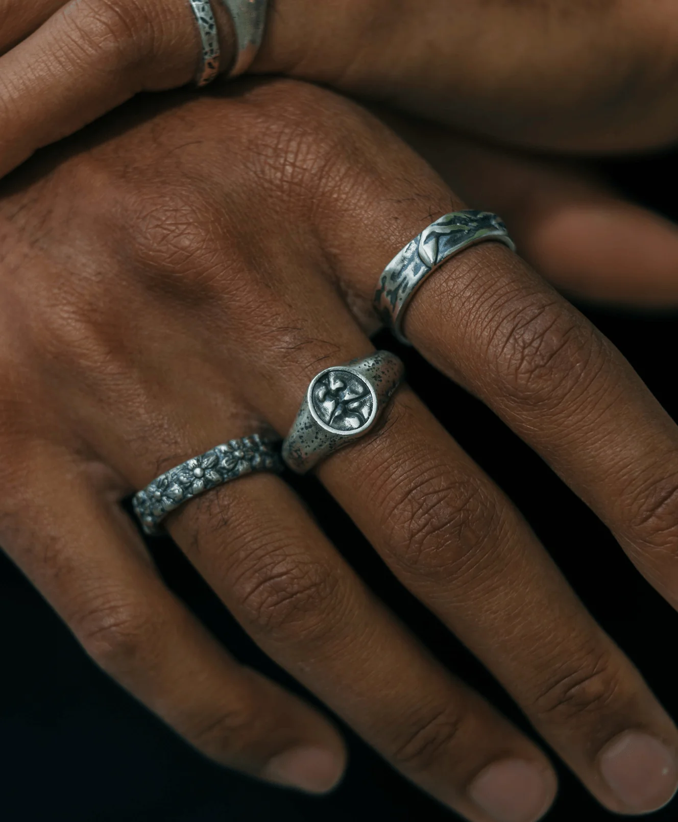 Hand Forged Sterling Silver Ring With Embossed Daisy - Image 5
