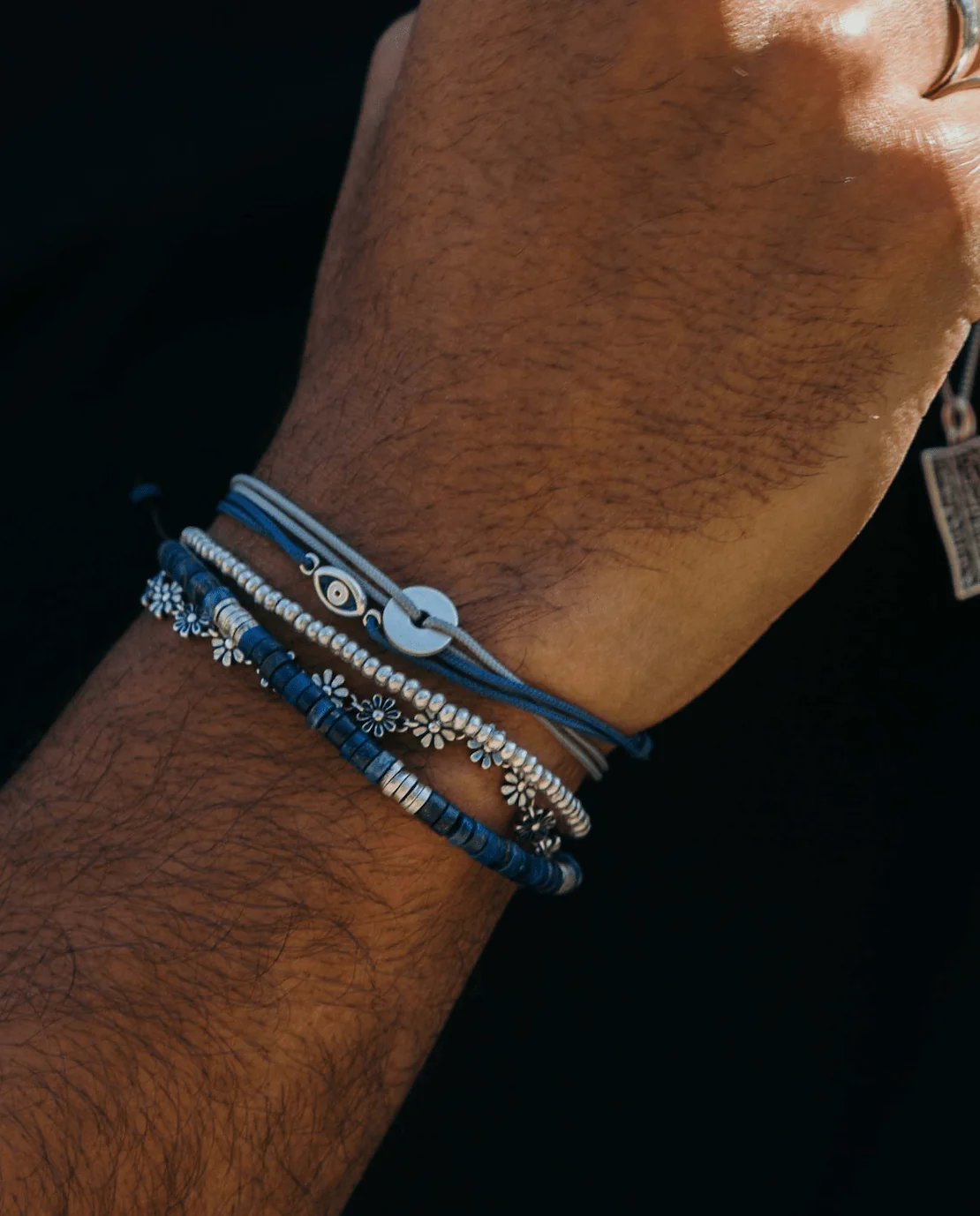 Lapis Lazuli And Sterling Silver Disc Beads Bracelet - Image 4